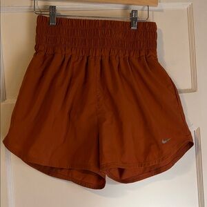 Nike Dri Fit Women's High-Waist Rust Athletic Shorts medium
